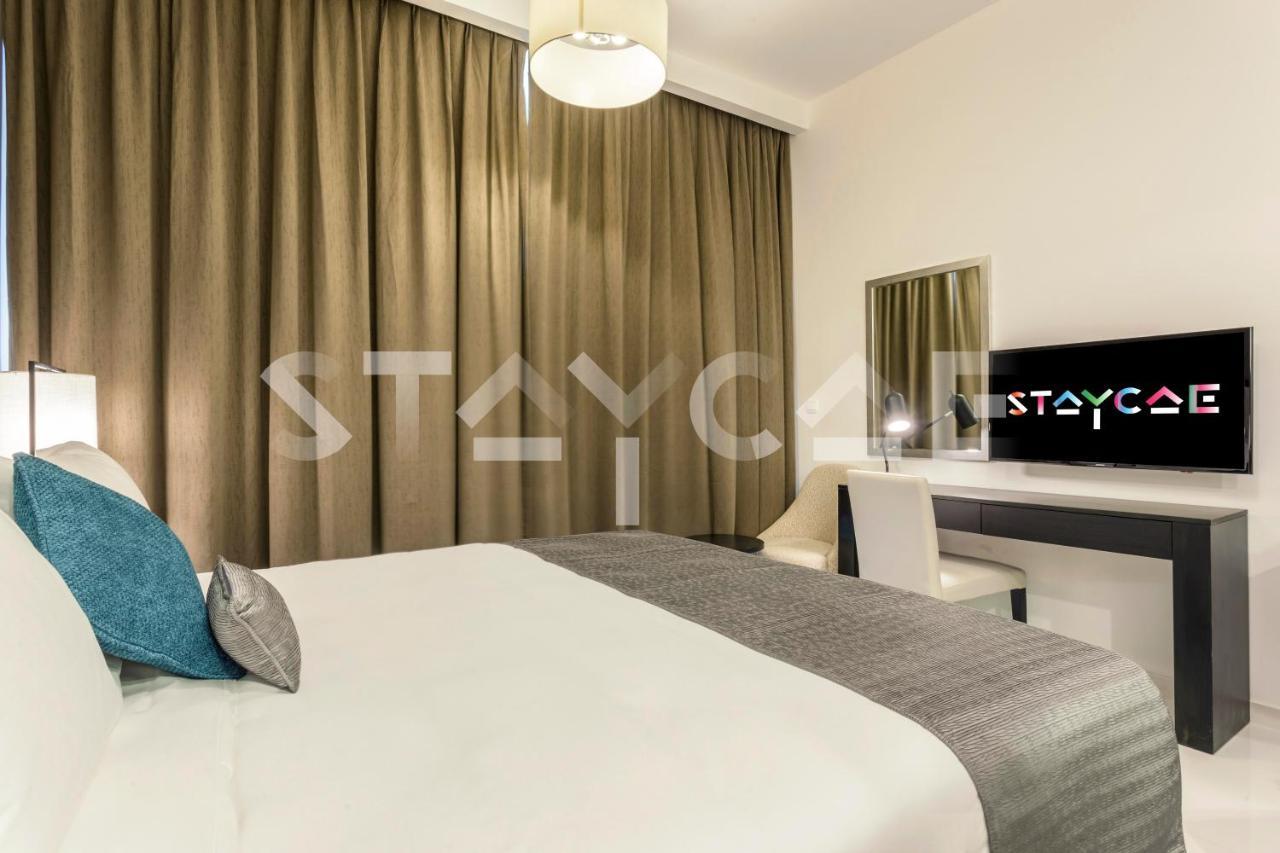 Staycae Holiday Homes - Tower 108 Дубай Экстерьер фото